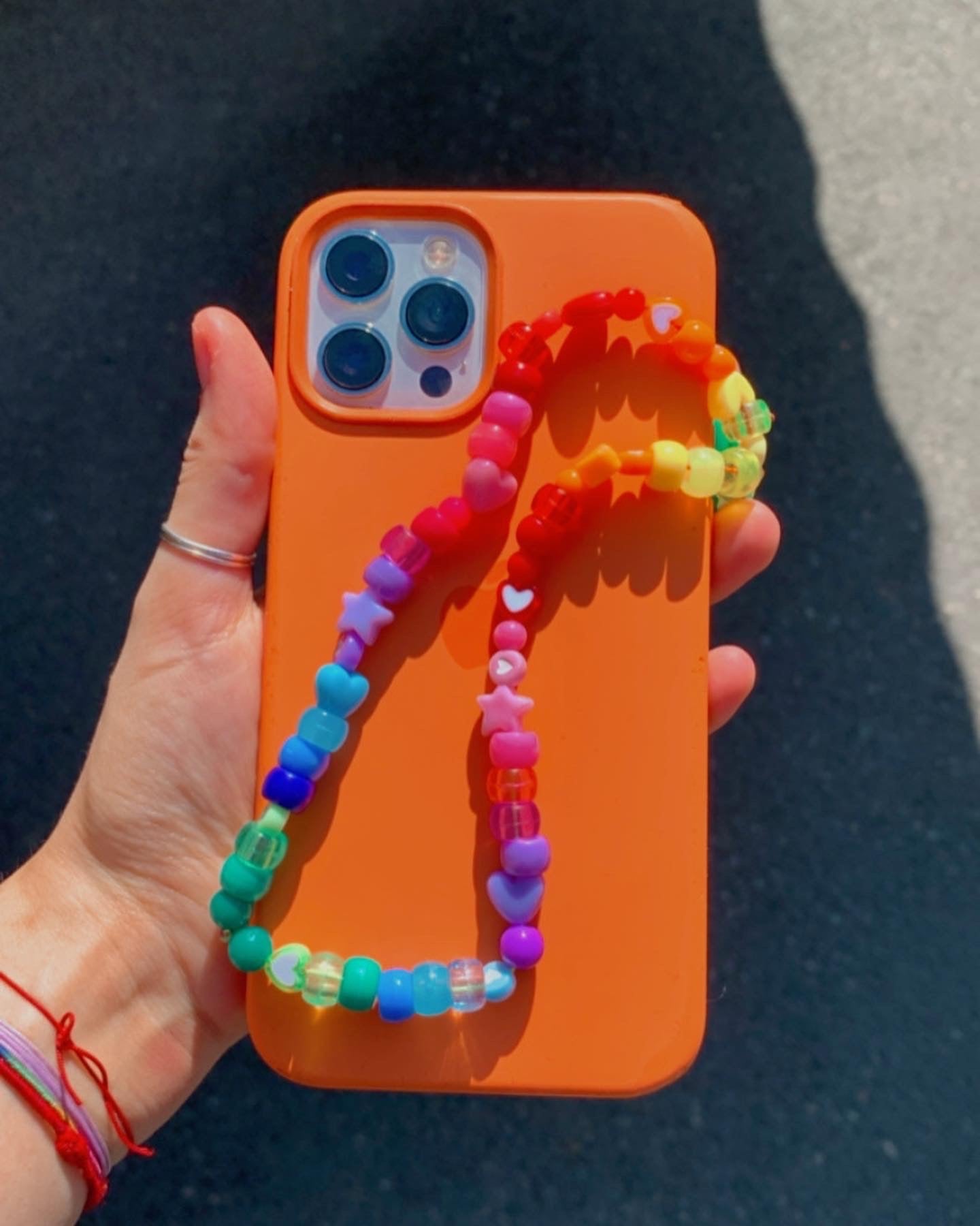 Chaine de TĂ©lĂ©phone Rainbow â